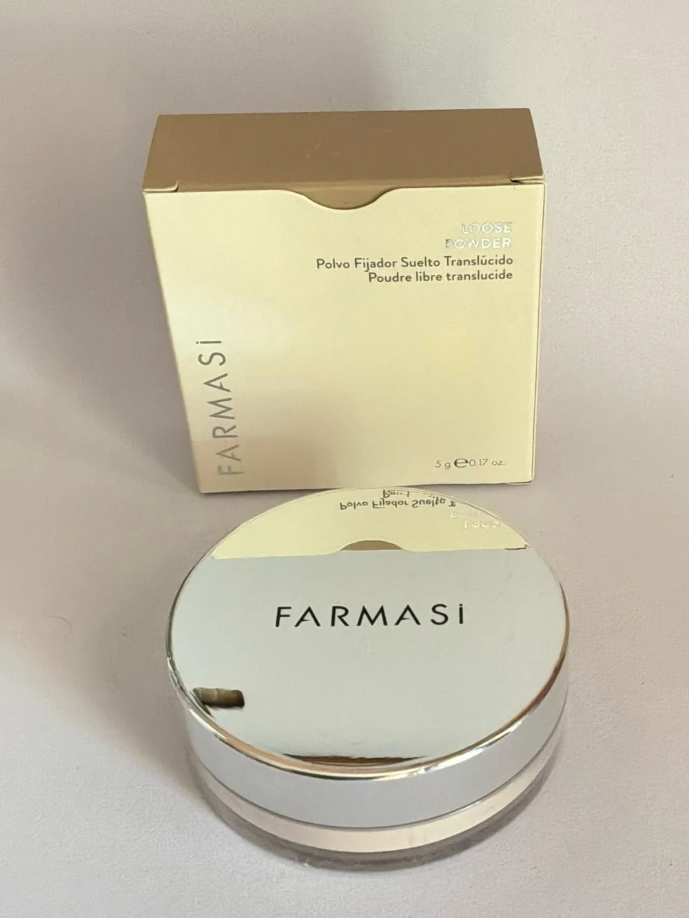 🌙✨🏷️Farmasi Translucent Loose Setting Powder — Cream & Silver Compact